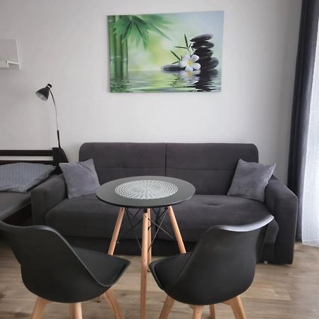 Apartment Klimka With Balcony, Free Wifi And Free Parking Bratislava Exterior foto