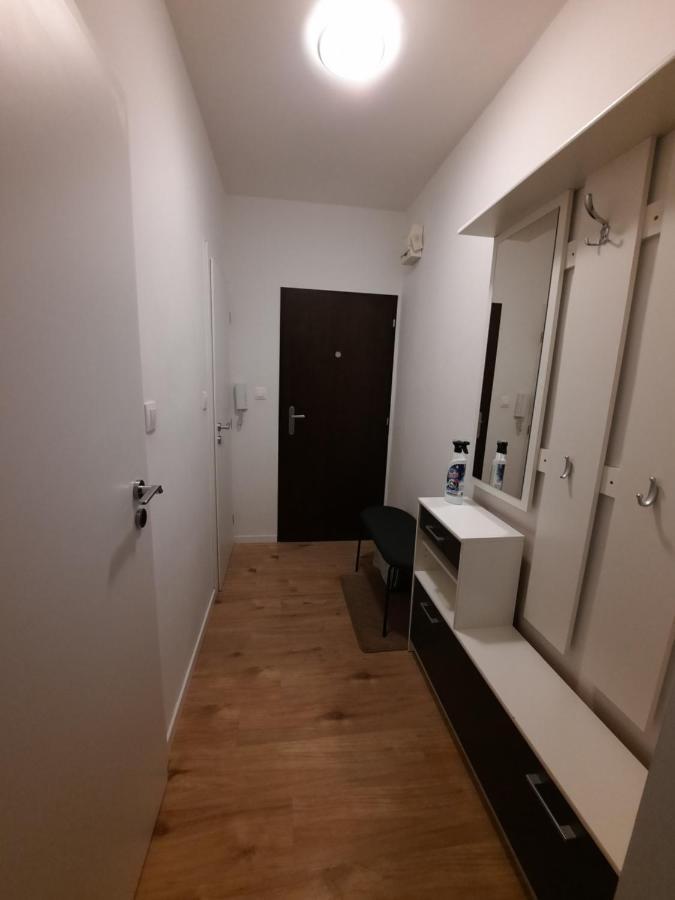 Apartment Klimka With Balcony, Free Wifi And Free Parking Bratislava Exterior foto