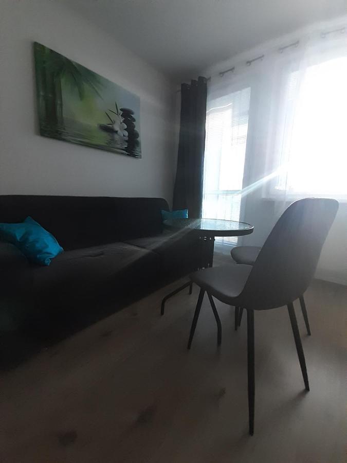 Apartment Klimka With Balcony, Free Wifi And Free Parking Bratislava Exterior foto
