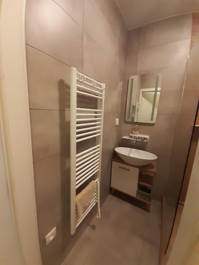 Apartment Klimka With Balcony, Free Wifi And Free Parking Bratislava Exterior foto
